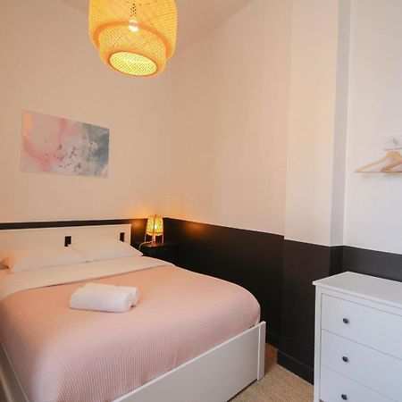 2-Bedroom Flat + Private Car Park. 릴 외부 사진