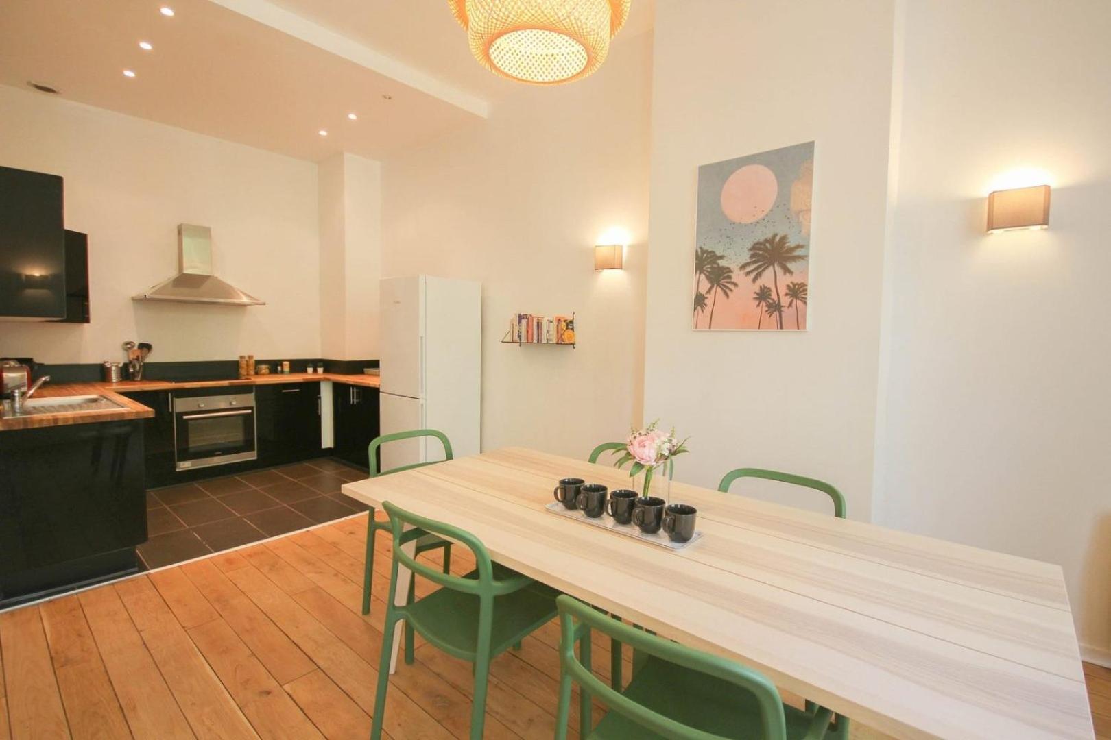 2-Bedroom Flat + Private Car Park. 릴 외부 사진